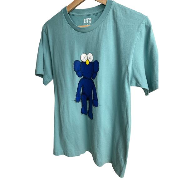 KAWS x Uniqlo Blue BFF Tee - Size S - New - Picture 1 of 9